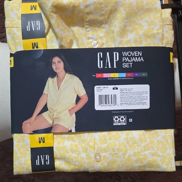 GAP Yellow Floral Cotton Pajama Short Set NWT - Picture 2 of 5